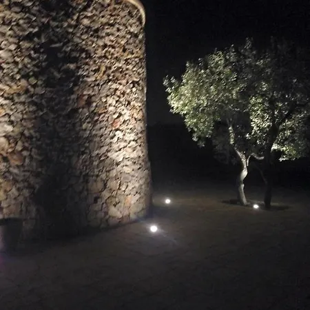 Trullallero Del Salento * Racale